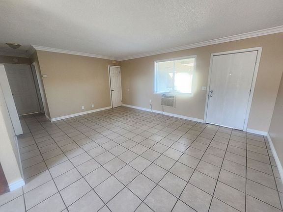 2nd image of 73591 Sunnyslope Dr APT C