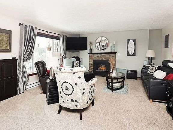 3rd image of 164 S Coeur Dalene St APT C103