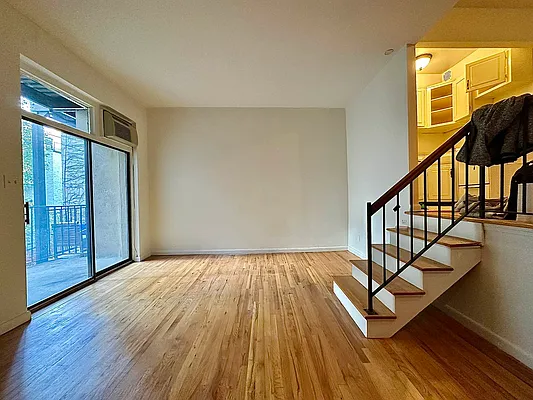 Rented by Oxford Property Group | media 3