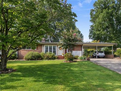 4624 Frandale Dr, Winston Salem, NC, 27104