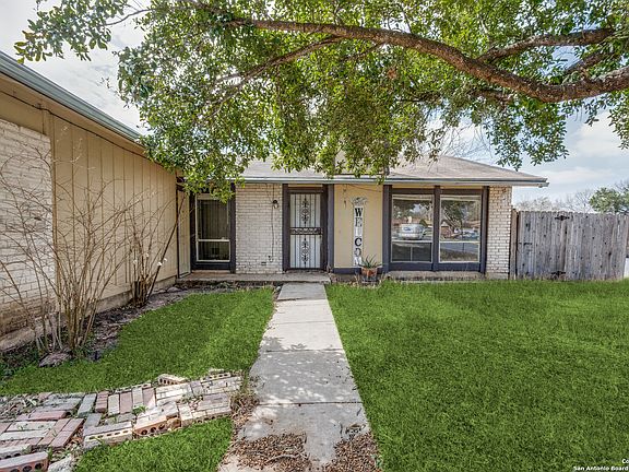 4th image of 5902 Lake Pines