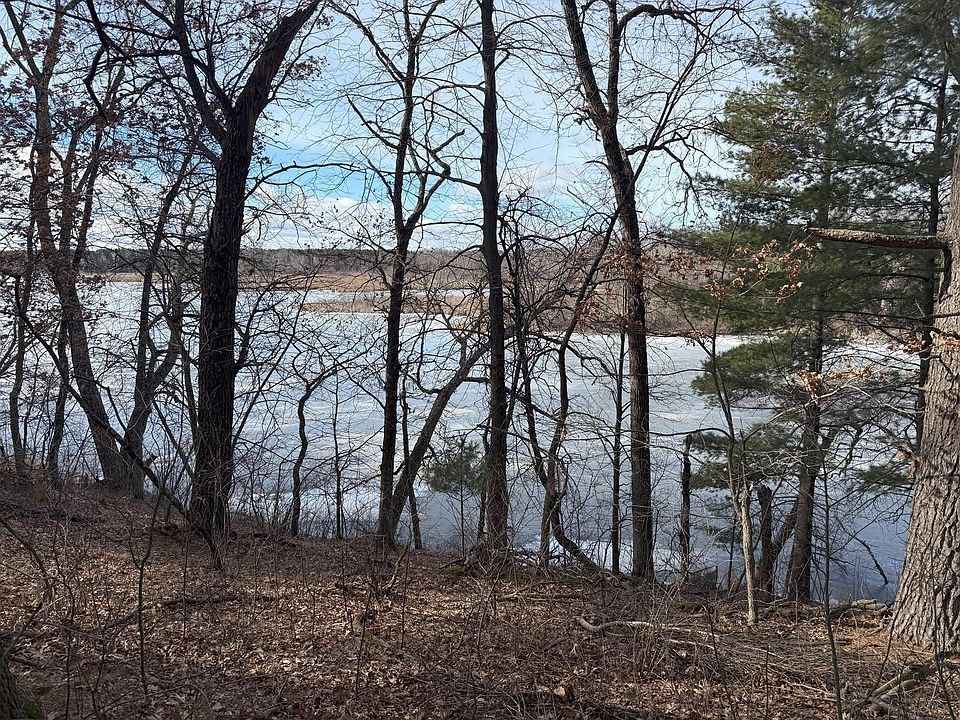1st image of 353 Twin Lakes Trl