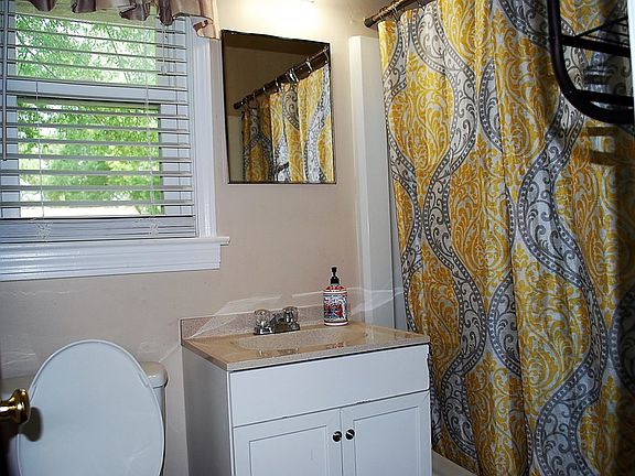 4th image of 7726 Skylark Dr
