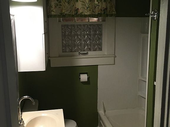 3rd image of 2386 Statesville Blvd