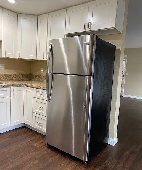 Elmwood Apartments — Photo 50
