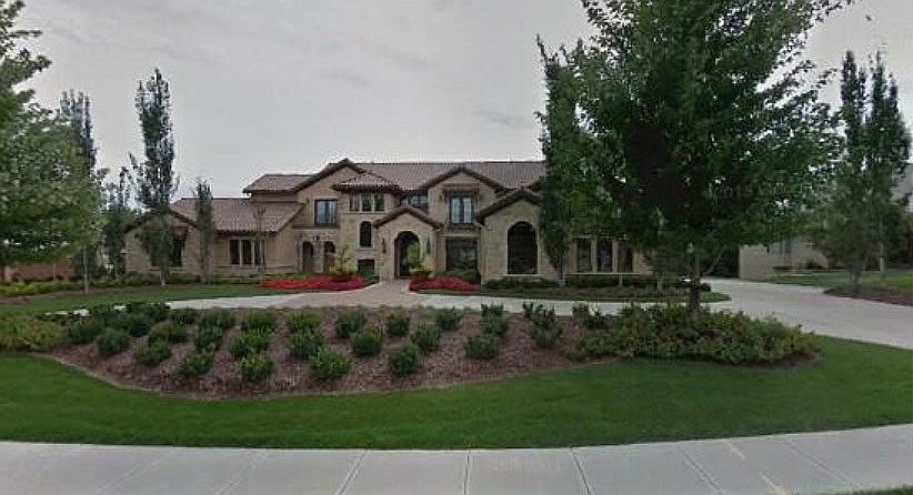 1st image of 17165 Valley Dr