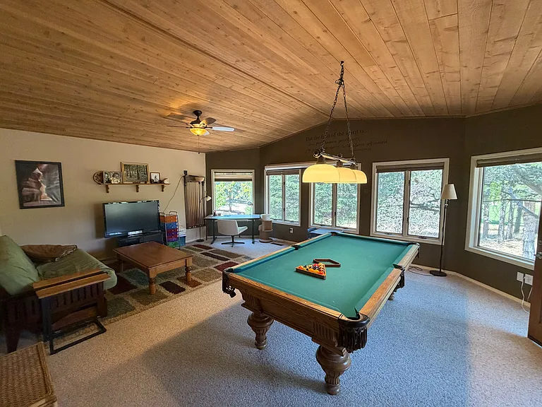 1617 N Mariposa Rd — Photo 9