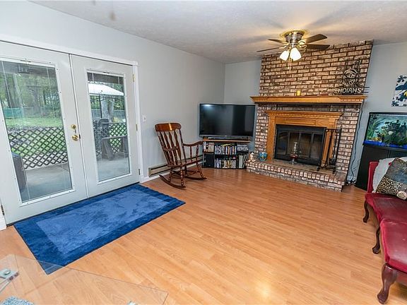 4th image of 843 Alameda Ave
