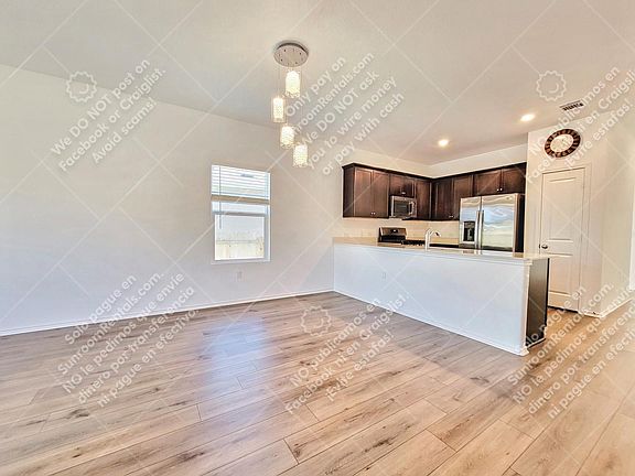 5th image of 2600 Shimsham Dr