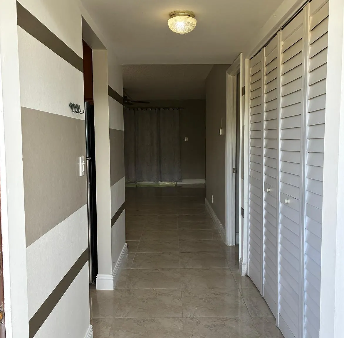 2 bed, 2.0 bath, 990 sqft, $1,650 — Photo 3