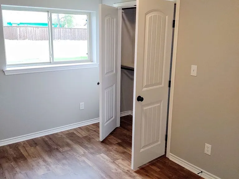 105 Kirkland St — Photo 24
