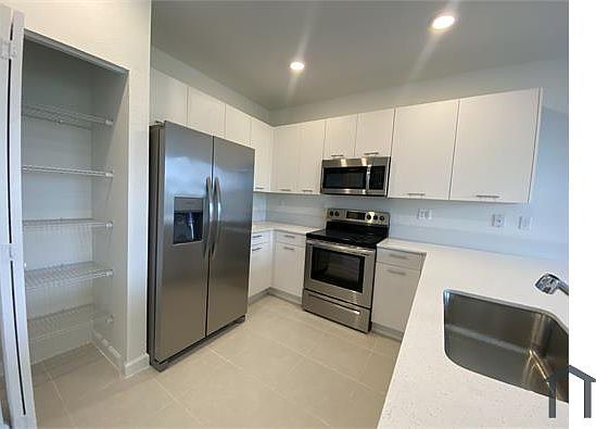 5th image of 2411 NW 117th St #33167
