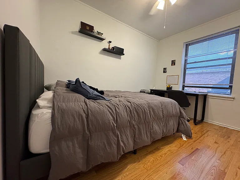 4350 N Ashland Ave — Photo 9