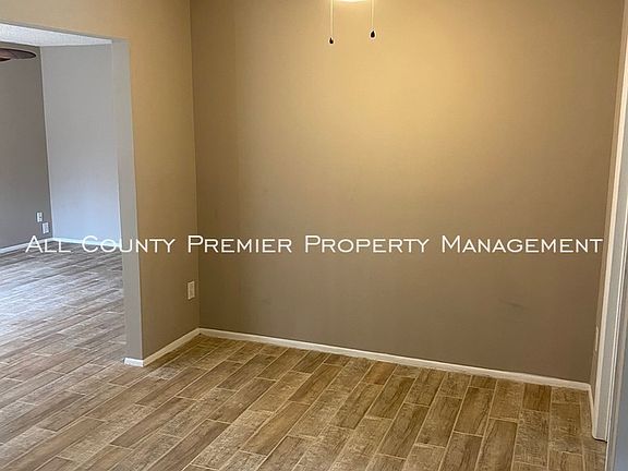 5th image of 8526 Iveywood Ave