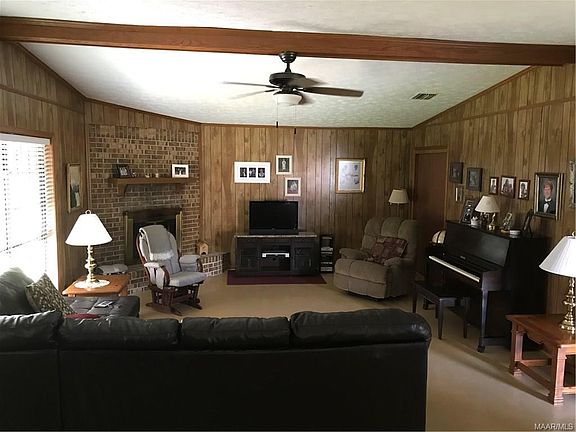 4th image of 5776 Hyde Park Dr