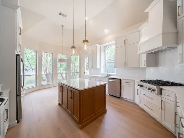 7523 Steeple Dr, San Antonio, TX 78256