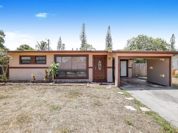 770 NE 50th Ct
