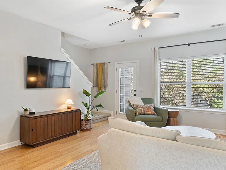 5433 Perlou Ln — Photo 7