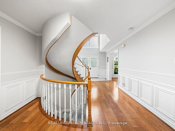 3rd image of 235 Kemano Rd