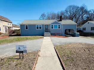 212 Cambridge Rd, Woburn, MA 01801