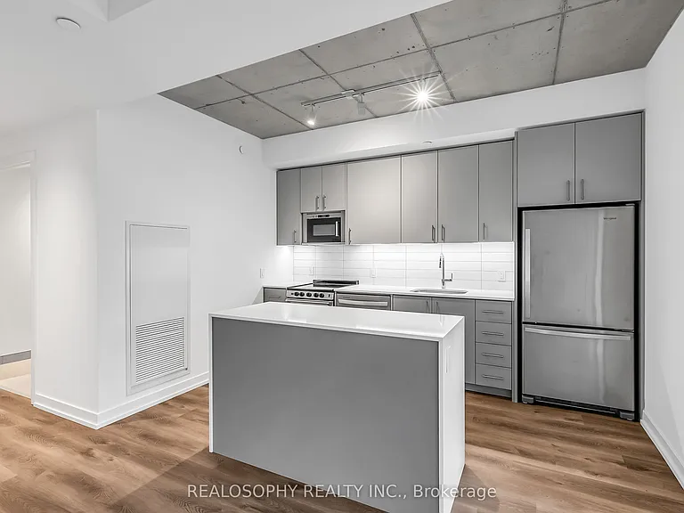 115 Larchmount Ave #404 — Photo 3