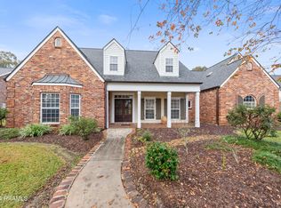 1013 Bayou Bend Cir, Breaux Bridge, LA 70517