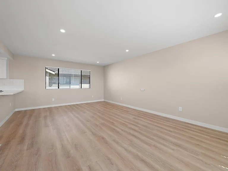 1345 Farroll Rd — Photo 31