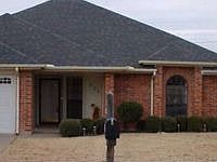 1st image of 904 Sugarbush Ln