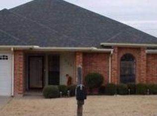 904 Sugarbush Ln, Burkburnett, TX 76354