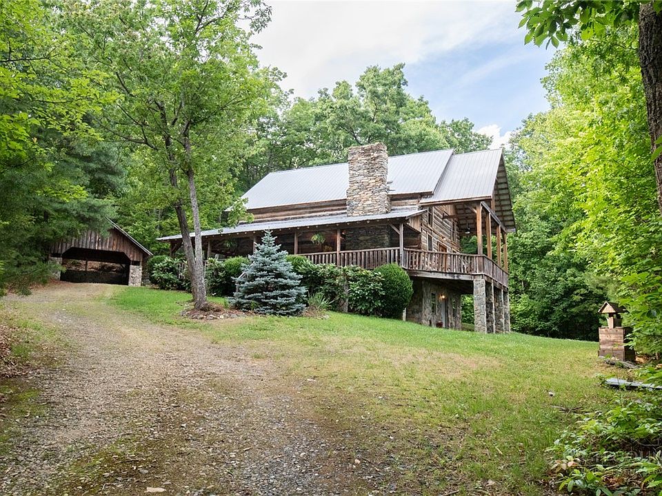 10th image of 1639 Mountain Vista Drive