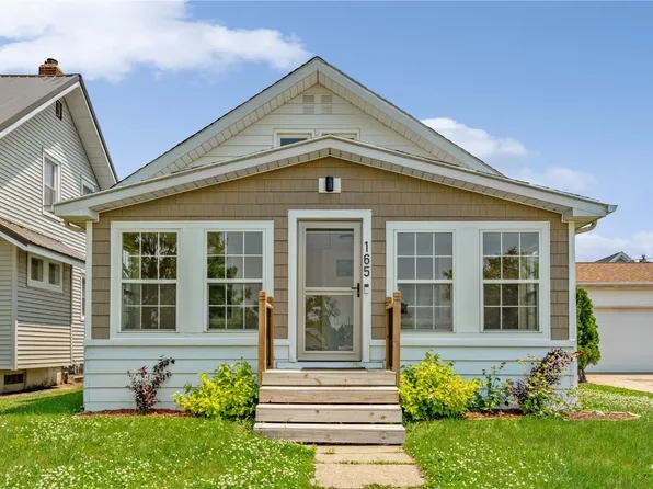 165 Hayes St SW, Cedar Rapids, IA 52404