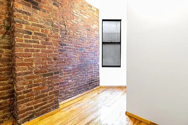 Rented by Compass | media 9