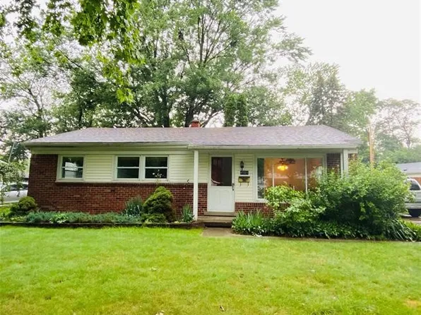 47221 Roland St, Shelby Township, MI 48317