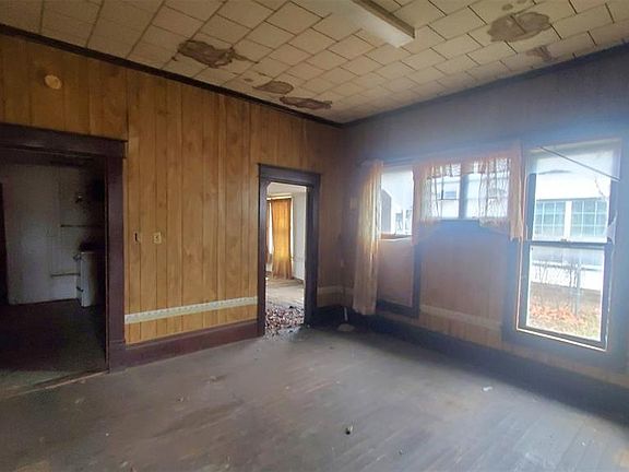 4th image of 511 N Louisa Ave