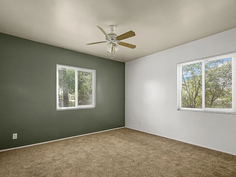 1073 Palm Ave — Photo 15