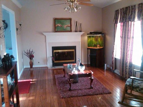 4th image of 1532 Lockewood Dr
