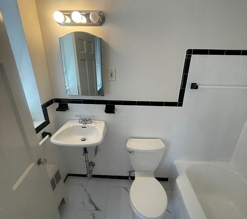 2nd image of 17 Winter St #6