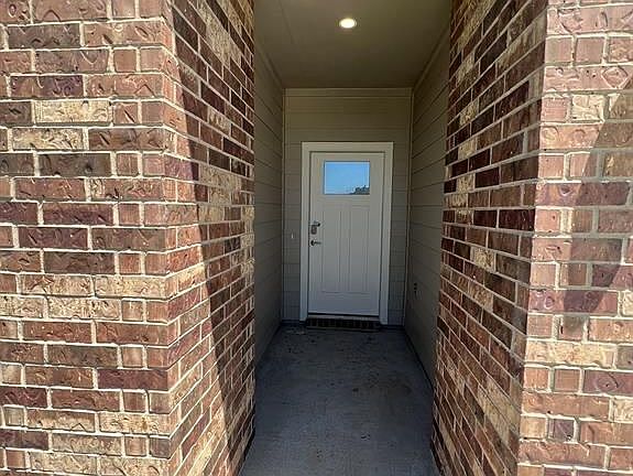 2nd image of 29926 Ousel Falls Ln