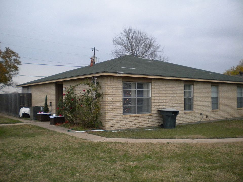1st image of 701A Wellesley Ct