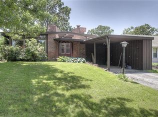 806 S Shore Dr, Kansas City, MO 64151