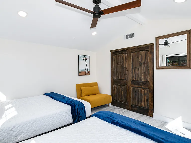 166 Avenida Aragon #B — Photo 11