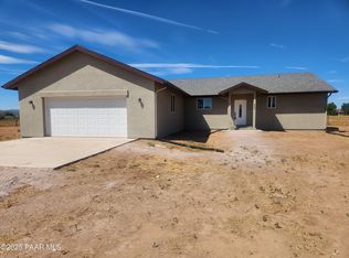 895 W Ranch House Rd, Paulden, AZ 86334