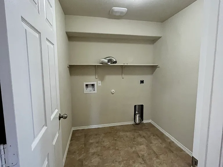 3009 Jackal Dr — Photo 17