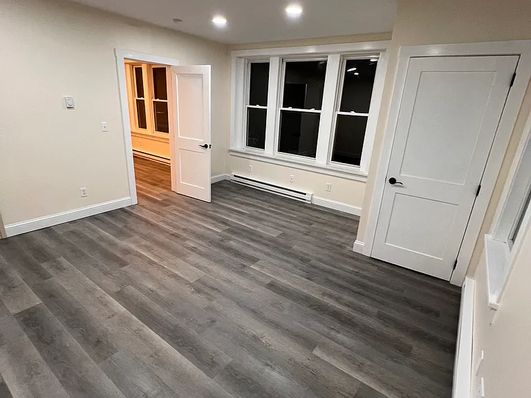 689 Main St #2 — Photo 10