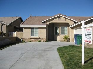 5751 Marseilles Dr, Palmdale, CA 93552