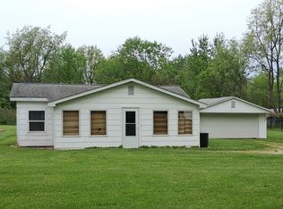 73 Brookview Rd, Dawson, IL 62520