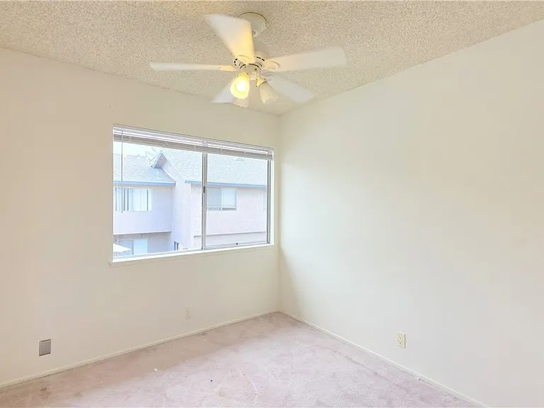 831 Windwood Dr — Photo 15