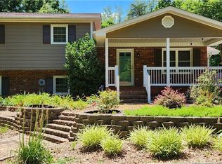 128 Bereford Rd, Reidsville, NC 27320