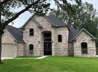 2817 Windsor Ln, Port Neches, TX 77651