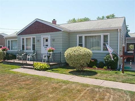 2nd image of 24 Cedar St